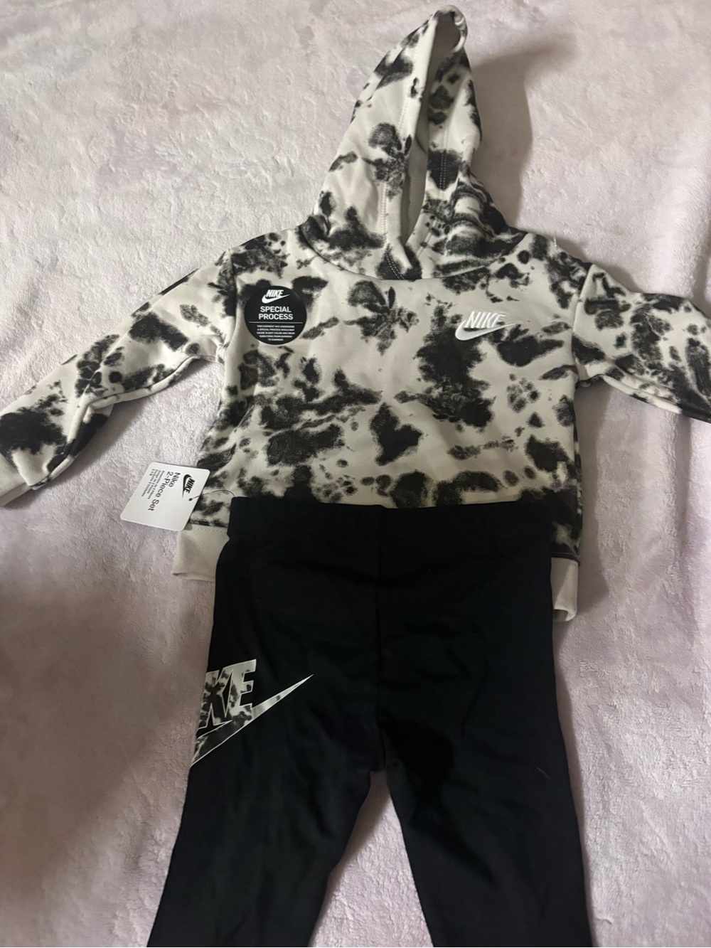 Nike Kids Black & White Tie-Dye Hoodie with Black Leggings